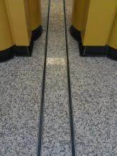 抗震型变形缝实物图